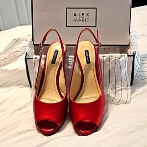 Alex Marie Melanie Lorenz Red 8M